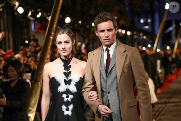 Eddie Redmayne et sa compagne Hannah Bagshawe - Avant première mondiale du film "Les animaux fantastiques : Les crimes de Grindelwald" au cinéma UGC Bercy à Paris le 8 novembre 2018. © Cyril Moreau/bestimage