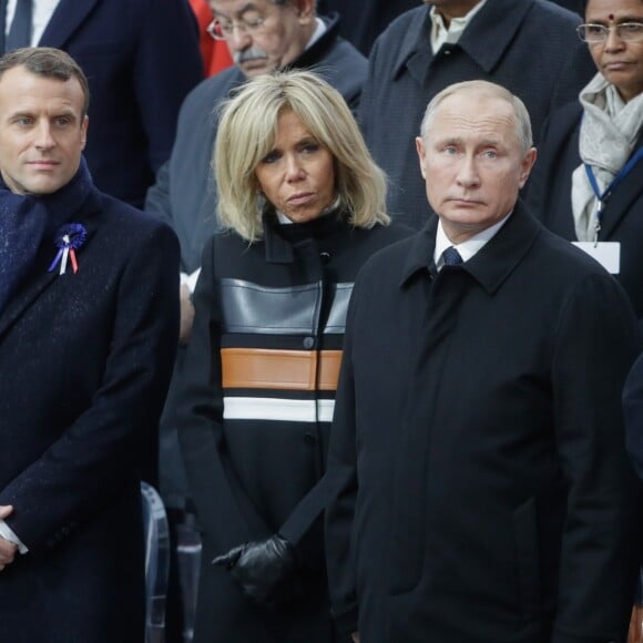 La chancelière allemande Angela Merkel, le président de la République française Emmanuel Macron, sa femme la Première Dame Brigitte Macron (Trogneux) et le président de la Russie Vladimir Poutine - Cérémonie internationale du centenaire de l'Armistice du 11 novembre 1918 à l'Arc de Triomphe à Paris, France, le 18 novembre 2018.