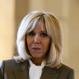 Brigitte Macron lors du déjeuner des conjoints de chefs d'Etat et de gouvernement présents à la cérémonie internationale du centenaire de l'armistice de 1918 au château de Versailles le 11 novembre 2018. © Pierre Perusseau / Bestimage