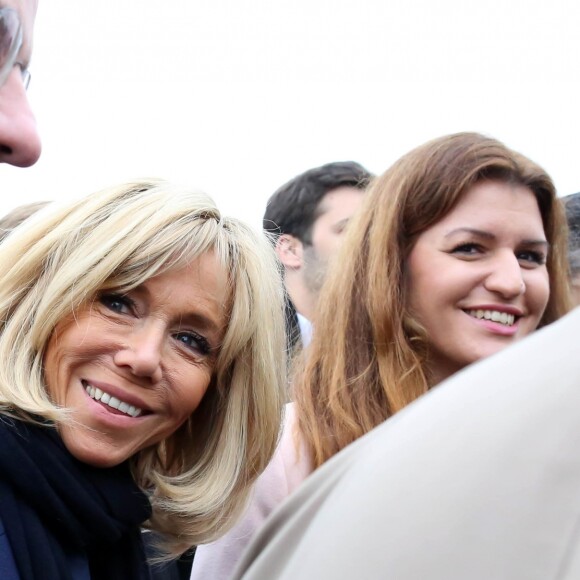 La première dame, Brigitte Macron, Jean-Michel Blanquer, ministre de l'éducation, Marlène Schiappa, secrétaire d'Etat, chargée de l'Egalité des femmes et des hommes se rendent au collège des petits ponts à Clamart, pour évoquer la lutte contre le harcèlement à l'école sous toutes ses formes à Clamart. Le 15 novembre 2018. © Stéphane Lemouton / Bestimage