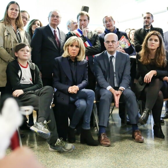 La première dame, Brigitte Macron, Jean-Michel Blanquer, ministre de l'éducation, Marlène Schiappa, secrétaire d'Etat, chargée de l'Egalité des femmes et des hommes se rendent au collège des petits ponts à Clamart, pour évoquer la lutte contre le harcèlement à l'école sous toutes ses formes à Clamart. Le 15 novembre 2018. © Stéphane Lemouton / Bestimage