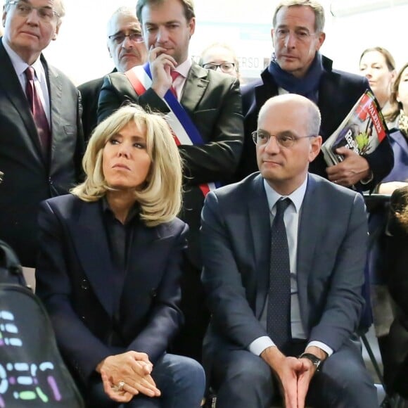 La première dame, Brigitte Macron, Jean-Michel Blanquer, ministre de l'éducation, Marlène Schiappa, secrétaire d'Etat, chargée de l'Egalité des femmes et des hommes se rendent au collège des petits ponts à Clamart, pour évoquer la lutte contre le harcèlement à l'école sous toutes ses formes à Clamart. Le 15 novembre 2018. © Stéphane Lemouton / Bestimage