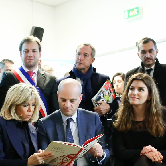 La première dame, Brigitte Macron, Jean-Michel Blanquer, ministre de l'éducation, Marlène Schiappa, secrétaire d'Etat, chargée de l'Egalité des femmes et des hommes se rendent au collège des petits ponts à Clamart, pour évoquer la lutte contre le harcèlement à l'école sous toutes ses formes à Clamart. Le 15 novembre 2018. © Stéphane Lemouton / Bestimage