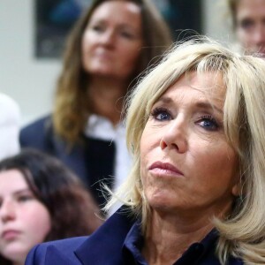 La première dame, Brigitte Macron, Jean-Michel Blanquer, ministre de l'éducation, Marlène Schiappa, secrétaire d'Etat, chargée de l'Egalité des femmes et des hommes se rendent au collège des petits ponts à Clamart, pour évoquer la lutte contre le harcèlement à l'école sous toutes ses formes à Clamart. Le 15 novembre 2018. © Stéphane Lemouton / Bestimage