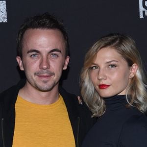 Frankie Muniz et sa compagne Paige Price - Soirée Knott's Scary Farm à Los Angeles le 29 septembre 2017