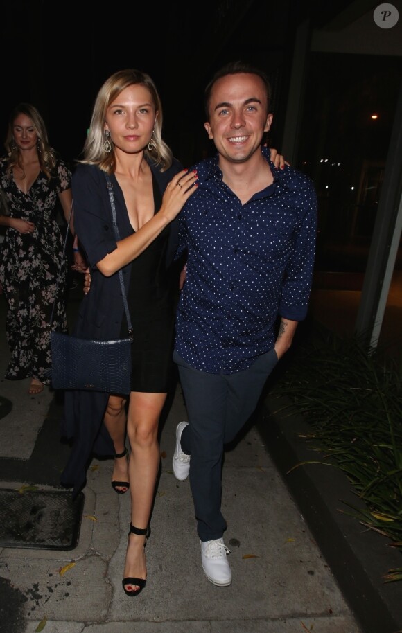 Frankie Muniz et sa nouvelle petite amie Paige Price sont allés dîner au restaurant Craig à Hollywood, le 26 septembre 2017.