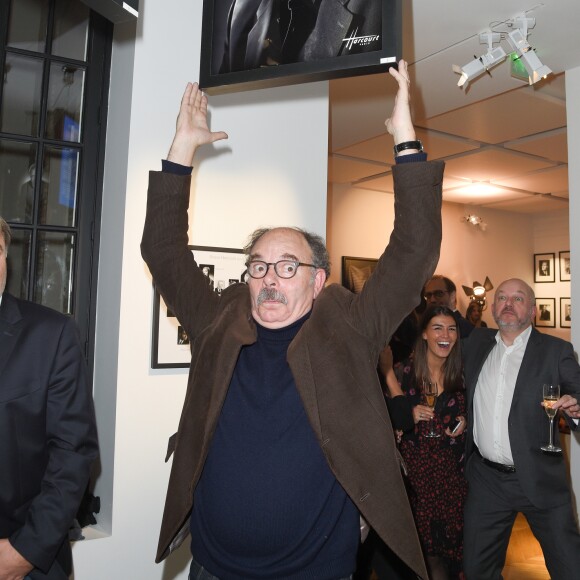 Semi-exclusif - Jean-Pierre Darroussin - Le Studio Harcourt célèbre la sortie de l'ouvrage "Au Cours Florent" avec la participation exceptionnelle de François Florent (fondateur du Cours Florent) à Paris le 20 novembre 2018. © Coadic Guirec/Bestimage