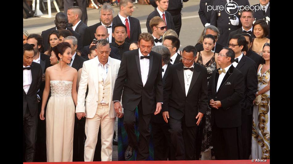 L Equipe Du Fillm Vengeance Avec Notamment Johnny Hallyday Michelle Ye Et Johnnie To A Cannes Le 17 Mai 2009 Purepeople