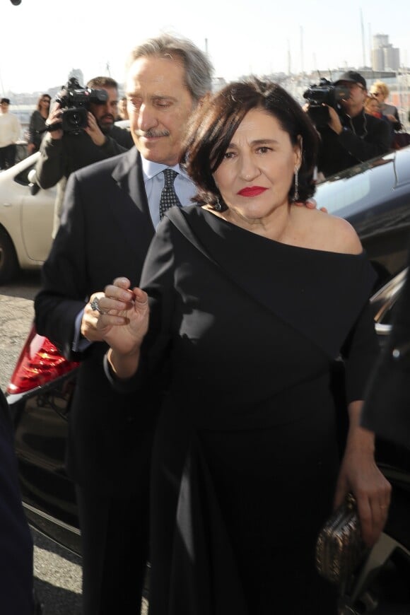 Roberto Torretta et sa femme Carmen Echevarria lors des arrivées au mariage de Marta Ortega et de Carlos Torretta le 16 novembre 2018 à la résidence de la famille Ortega à La Corogne en Espagne.