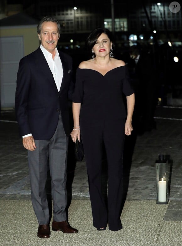 Roberto Torretta et sa femme Carmen Echevarria au soir du mariage de Marta Ortega et de Carlos Torretta le 16 novembre 2018 à La Corogne en Espagne, lors du cocktail donné au club nautique royal.