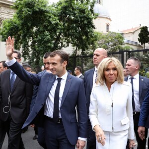 Le président de la République française Emmanuel Macron et sa femme la Première Dame Brigitte Macron visitent la cathédrale métropolitaine de Buenos Aires, Argentine, le 29 novembre 2018, lors d'une visite officielle avant de participer au G20. © Ludovic Marin/Pool/Bestimage