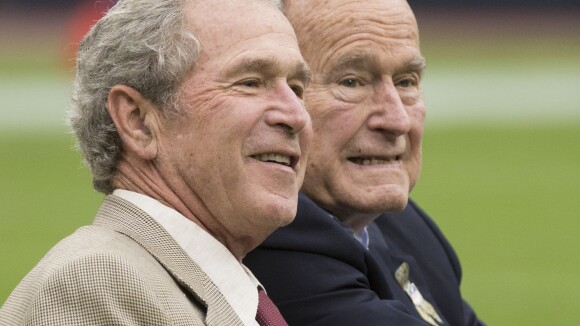 George W. Bush en deuil : "Notre cher papa George H.W. Bush est mort"