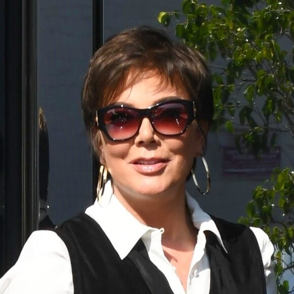 Exclusif - Kris Jenner est allée faire des achats chez XIV Karats LTD et Louis Vuitton à Beverly Hills, le 22 octobre 2018