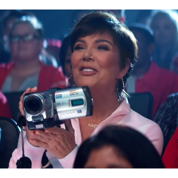 Kris Jenner dans le clip d'Ariana Grande "Thank u, next", sorti le 30 novembre 2018