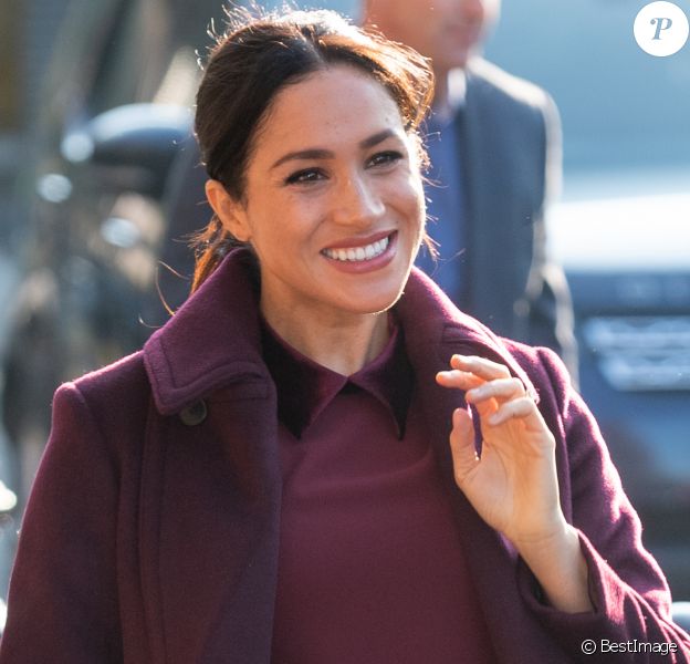 La duchesse Meghan de Sussex (Meghan Markle), enceinte, en visite à la Hubb Community Kitchen à Londres le 21 novembre 2018.