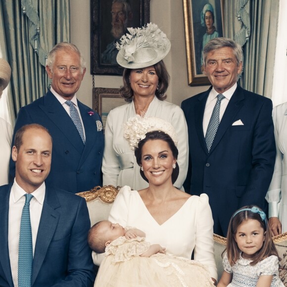 Exclusif - Photo officielle de la famille royale d'Angleterre lors du baptême du prince Louis en la chapelle St James à Londres. Le 9 juillet 2018