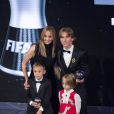 Luka Modric, sa femme Vanja et leurs enfants Ivano et Ema lors de la cérémonie des Trophées Fifa 2018 au Royal Festival Hall à Londres, Royaume Uni, le 25 septembre 2018. © Cyril Moreau/Bestimage
