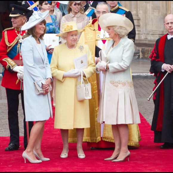 Carole Middleton, Elizabeth II et Camilla au mariage du prince William et Kate Middleton le 29 avril 2011, à Londres.
