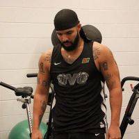 Drake, torse nu : Ses fans craquent pour son corps d'athlète