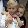 Le prince Jacques de Monaco et la princesse Gabriella de Monaco - Traditionnel Pique-nique des Monégasques dans les jardins du parc Princesse Antoinette à Monaco, le 31 août 2018. La famille a assisté à une danse folklorique animée par le groupe "La Paladienne". © Jean-François Ottonello / Nice Matin / Bestimage