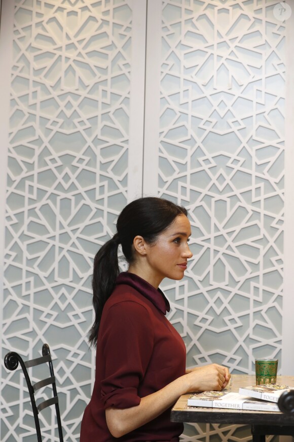 Meghan Markle (enceinte), duchesse de Sussex, rend visite à la Hubb Community Kitchen à Londres le 21 novembre 2018.