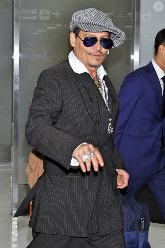 Johnny Depp à son arrivée à l'aéroport de Tokyo. Le 13 septembre 2019 © Future-Image / Zuma Press / Bestimage