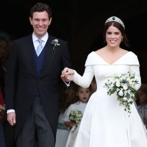 Après sept ans d'amour, la princesse Eugenie d'York et Jack Brooksbank se sont mariés à Windsor, le 12 octobre 2018, devant la famille royale britannique réunie. Plusieurs célébrités telles que Robbie Williams, Demi Moore et Naomi Campbell étaient également présentes.
