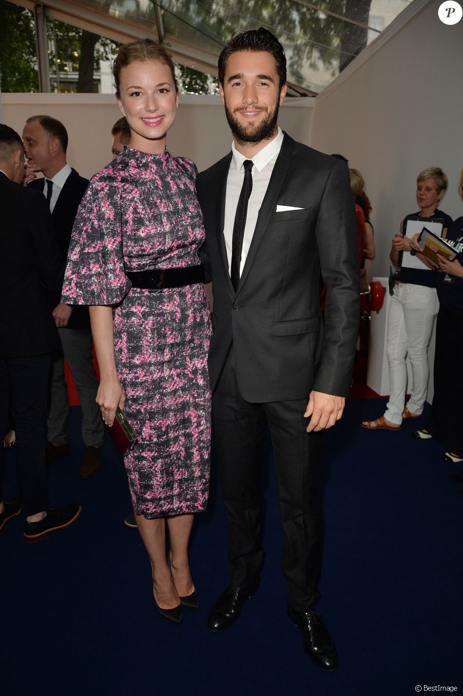 Emily VanCamp et son compagnon Joshua Bowman - Soirée &quot;Glamour Women of the Year Awards&quot; à Londres. Le 3 juin 2014