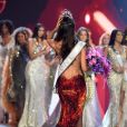 Catriona Gray (Philippines) remporte le titre de Miss Univers 2018 à l'Impact Arena à Bangkok. Le 17 décembre 2018.