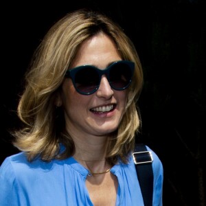 Julie Gayet lors des Internationaux de France de Tennis de Roland Garros à Paris. Le 9 juin 2018 © Pierre Perusseau / Bestimage