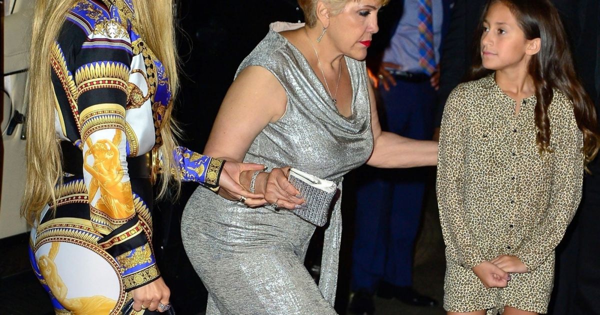 Jennifer Lopez avec sa mère Guadalupe et sa fille Emme à New York, le