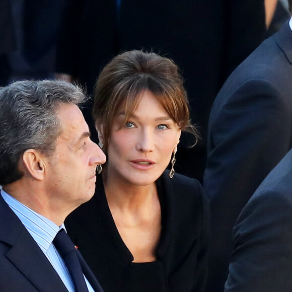 Carla Bruni Sarkozy et Nicolas Sarkozy - Arrivées à l'hommage national à Charles Aznavour à l'Hôtel des Invalides à Paris. Le 5 octobre 2018 © Jacovides-Moreau / Bestimage
