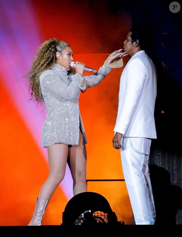 Beyoncé et JAY-Z donnent le coup d'envoi de la tournée "On The Run II" au Principality Stadium à Cardiff, le 6 juin 2018.