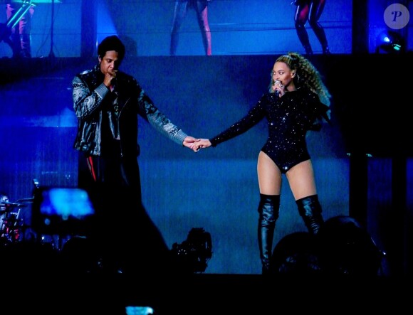 Beyoncé et JAY-Z donnent le coup d'envoi de la tournée "On The Run II" au Principality Stadium à Cardiff, le 6 juin 2018.