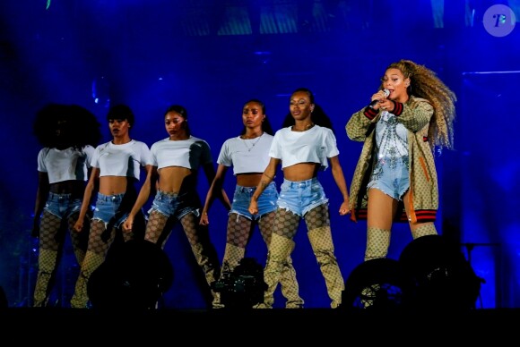 Beyoncé et JAY-Z donnent le coup d'envoi de la tournée "On The Run II" au Principality Stadium à Cardiff, le 6 juin 2018.