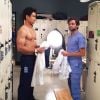Jake Borelli et Alex Landi sur le tournage de Grey's Anatomy, Instagram, le 5 octobre 2018