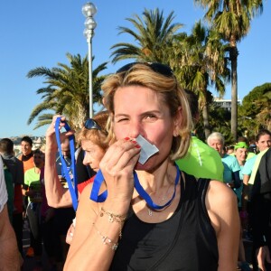 Christian Estrosi, le maire de Nice, et sa femme Laura Tenoudji participent à la 20eme édition de la Prom'Classic, une course à pied de 10kms sur la Promenade des Anglais à Nice le 6 janvier 2019. © Bruno Bebert / Bestimage