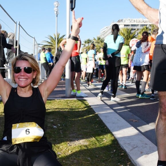 Christian Estrosi, le maire de Nice, et sa femme Laura Tenoudji participent à la 20eme édition de la Prom'Classic, une course à pied de 10kms sur la Promenade des Anglais à Nice le 6 janvier 2019. © Bruno Bebert / Bestimage