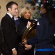 Le président de la république, Emmanuel Macron et la première dame Brigitte Macron reçoivent les joueuses de handball, championnes d'Europe au palais de l'Élysée à Paris le 17 décembre 2018. © Stéphane Lemouton/Bestimage