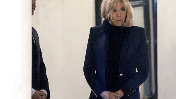 Brigitte Macron : Chic en noir pour une visite exceptionnelle avec Edith Cresson
