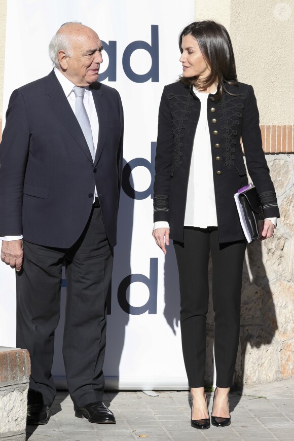 La reine Letizia d'Espagne en audience avec les membres de la fondation d'aide contre la toxicomanie le 9 janvier 2019 à Madrid.