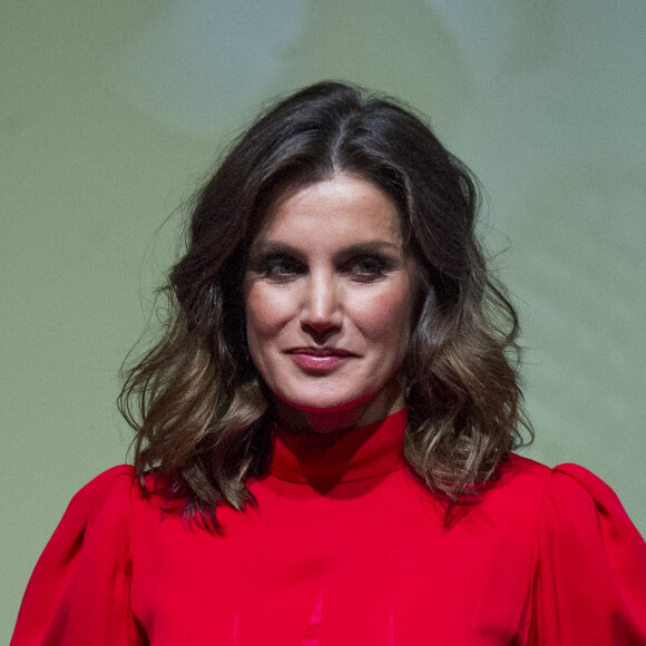 La reine Letizia d'Espagne lors de la remise des National Fashion Awards à Madrid le 19 décembre 2018.