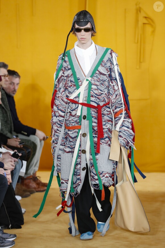 Défilé de mode Loewe collection Automne-Hiver 2019/20 lors de la fashion week Homme à Paris, le 19 janvier 2019.