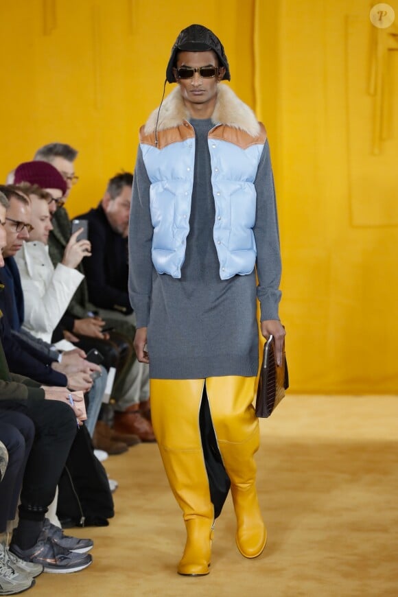 Défilé de mode Loewe collection Automne-Hiver 2019/20 lors de la fashion week Homme à Paris, le 19 janvier 2019.