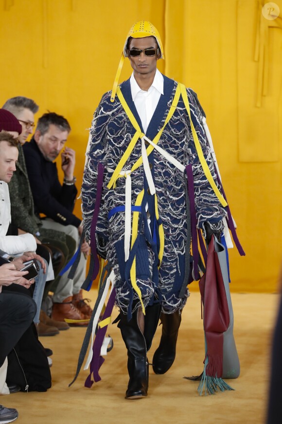 Défilé de mode Loewe collection Automne-Hiver 2019/20 lors de la fashion week Homme à Paris, le 19 janvier 2019.