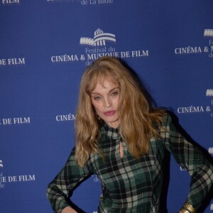 Exclusif - Arielle Dombasle - Première du film "A deux heures de Paris" lors de la 5ème édition du Festival du cinéma de La Baule le 8 novembre 2018. © Rachid Bellak/Bestimage