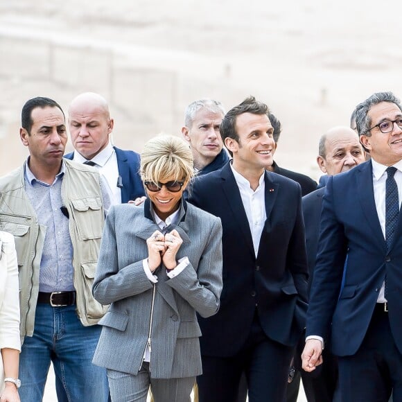 Le président de la République française Emmanuel Macron, son épouse la première dame Brigitte Macron, le ministre de la Culture Franck Riester et le ministre de l'Europe et des Affaires Etrangères Jean-Yves Le Drian visitent le temple au temple d'Abou Simbel – Le couple présidentiel entame sa vitie de trois jours en Egypte, le dimanche 27 janvier 2019 © Eliot Blondet/Pool/Bestimage