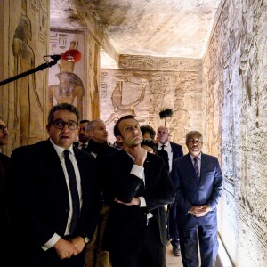 Le président de la République française Emmanuel Macron, son épouse la première dame Brigitte Macron, le ministre de la Culture Franck Riester et le ministre de l'Europe et des Affaires Etrangères Jean-Yves Le Drian visitent le temple au temple d'Abou Simbel – Le couple présidentiel entame sa vitie de trois jours en Egypte, le dimanche 27 janvier 2019 © Eliot Blondet/Pool/Bestimage