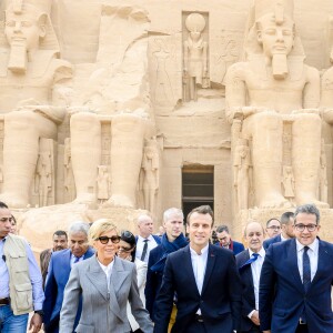 Le président de la République française Emmanuel Macron, son épouse la première dame Brigitte Macron, le ministre de la Culture Franck Riester et le ministre de l'Europe et des Affaires Etrangères Jean-Yves Le Drian visitent le temple au temple d'Abou Simbel – Le couple présidentiel entame sa vitie de trois jours en Egypte, le dimanche 27 janvier 2019 © Eliot Blondet/Pool/Bestimage