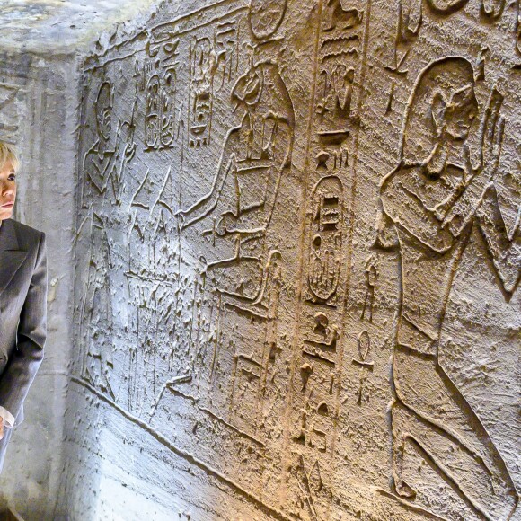 Le président de la République française Emmanuel Macron, son épouse la première dame Brigitte Macron, le ministre de la Culture Franck Riester et le ministre de l'Europe et des Affaires Etrangères Jean-Yves Le Drian visitent le temple au temple d'Abou Simbel – Le couple présidentiel entame sa vitie de trois jours en Egypte, le dimanche 27 janvier 2019 © Eliot Blondet/Pool/Bestimage